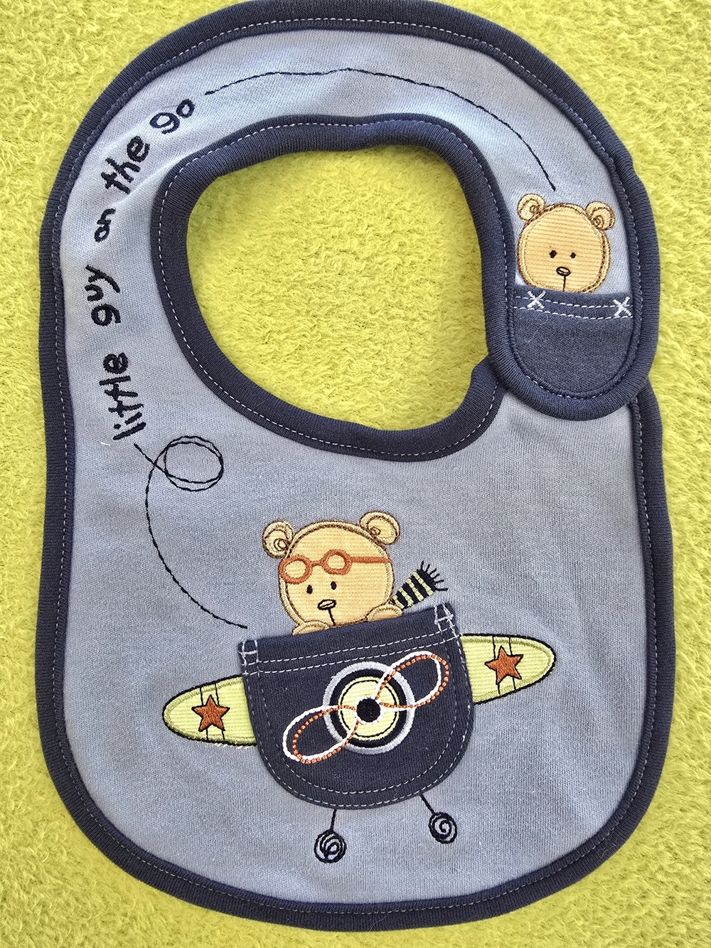 NWT Baby BOYS - Little Guy on the Go - BIB CUTE BEAR FLYING AIRPLANE (Q10)